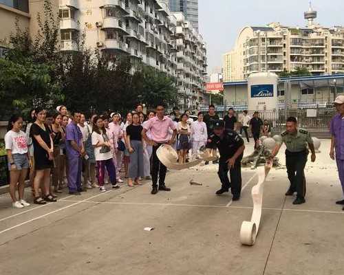 探究深圳助孕与代生妈妈：详解试管婴儿价格及成功秘诀